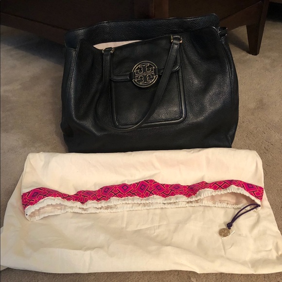 Tory Burch Handbags - Tory Burch tote